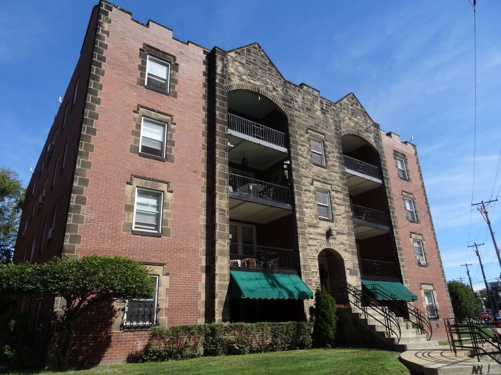 Brett Apartments