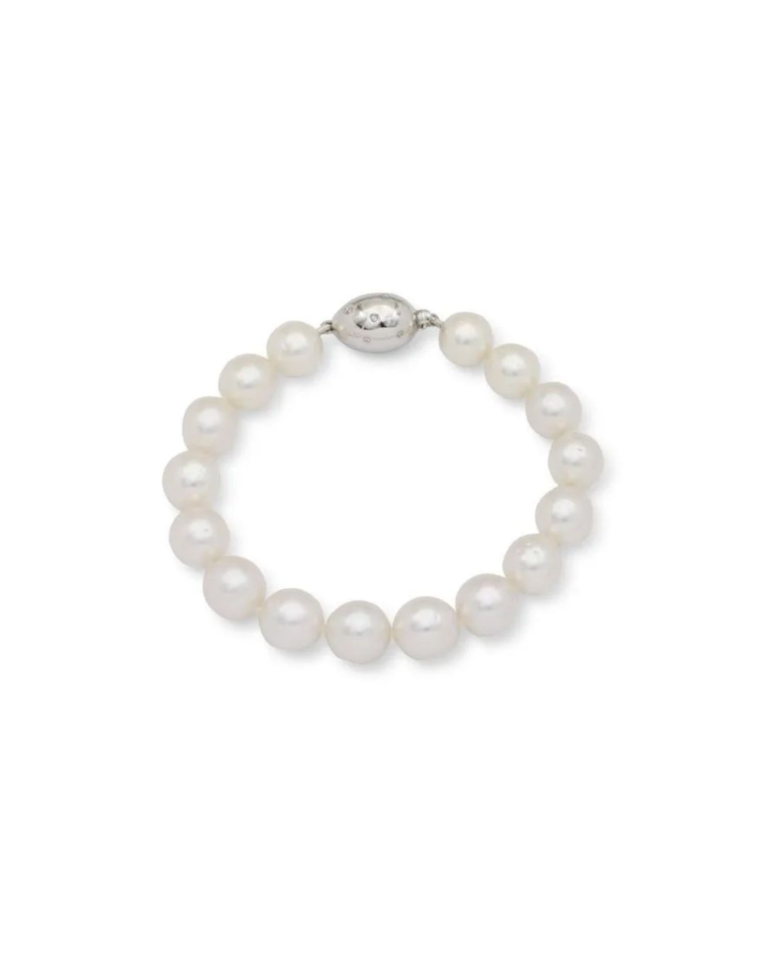 A white pearl bracelet arranged in a circular shape with a silver clasp at the top.