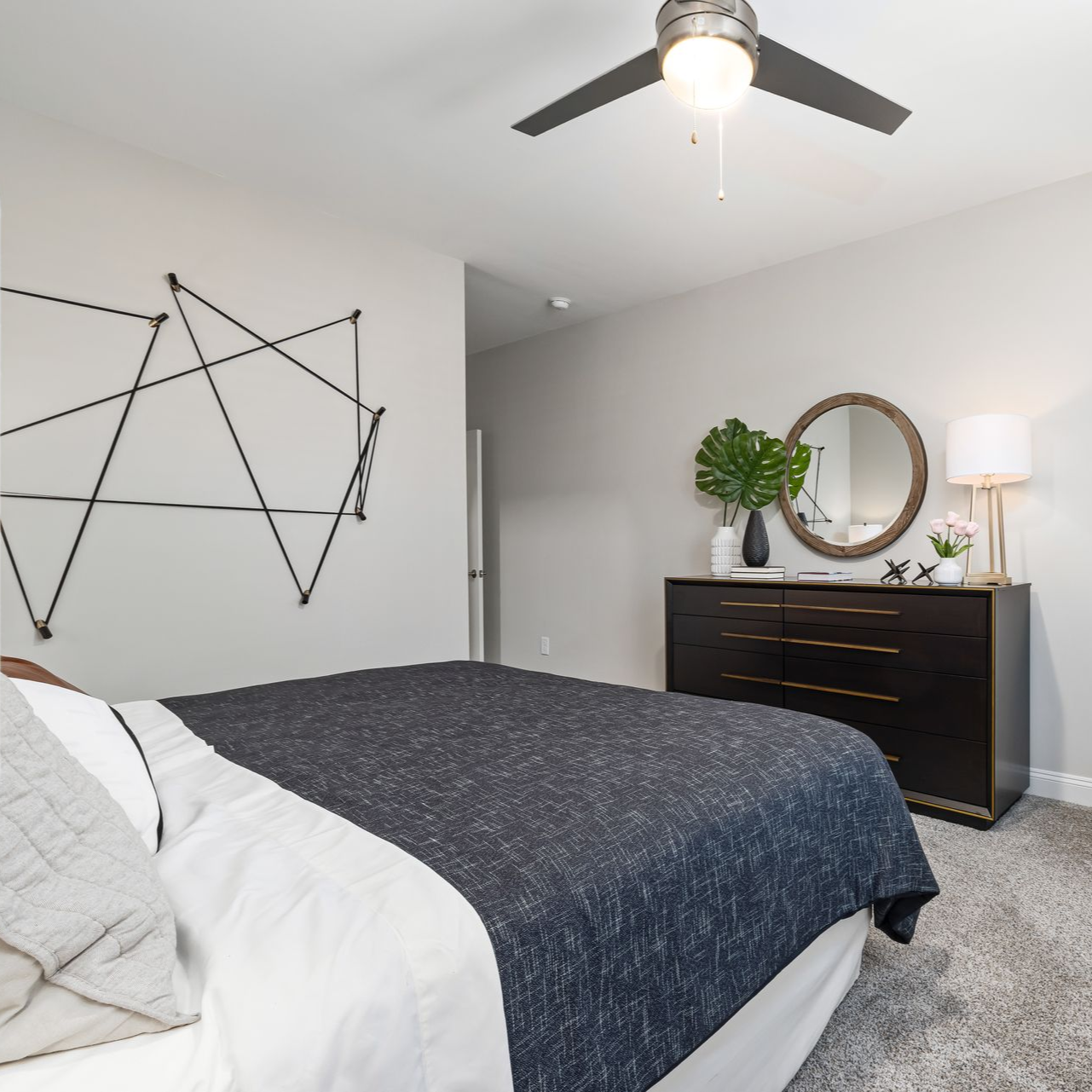 Interior photo of a modern bedroom