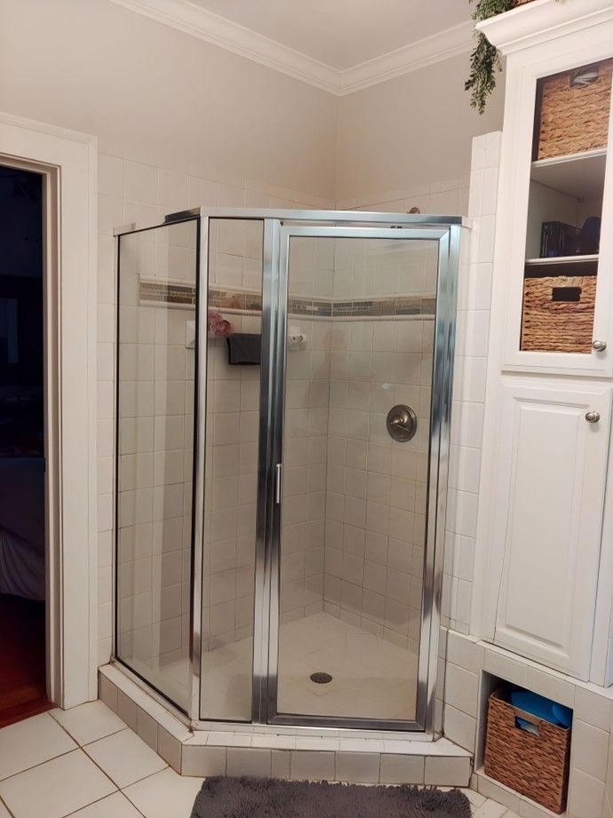 Bathroom Remodels 5