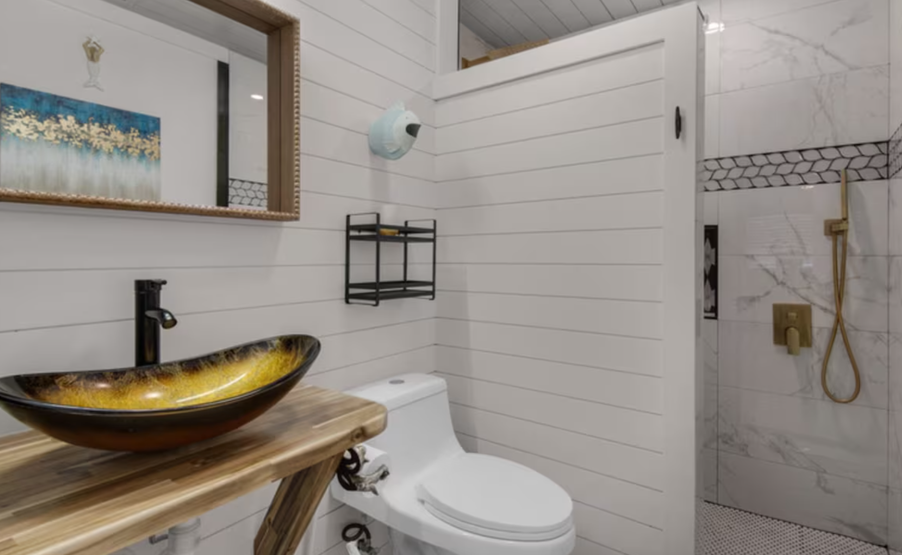 Windancer Condo Bathroom