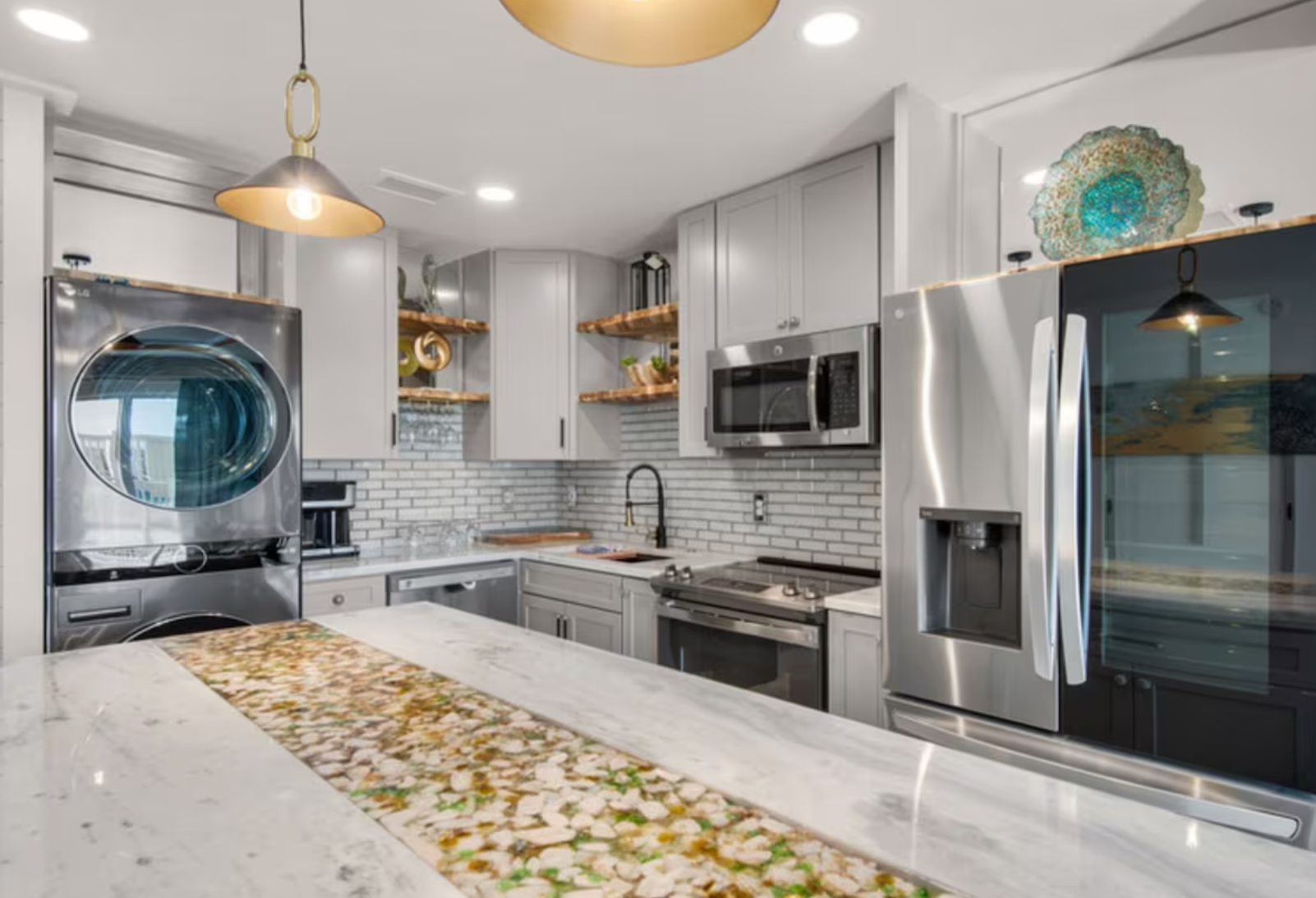Windancer Condo Kitchen