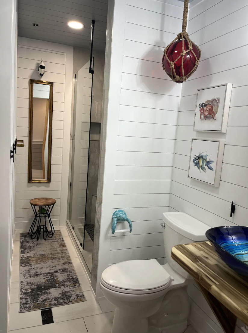 Windancer Condo Bathroom