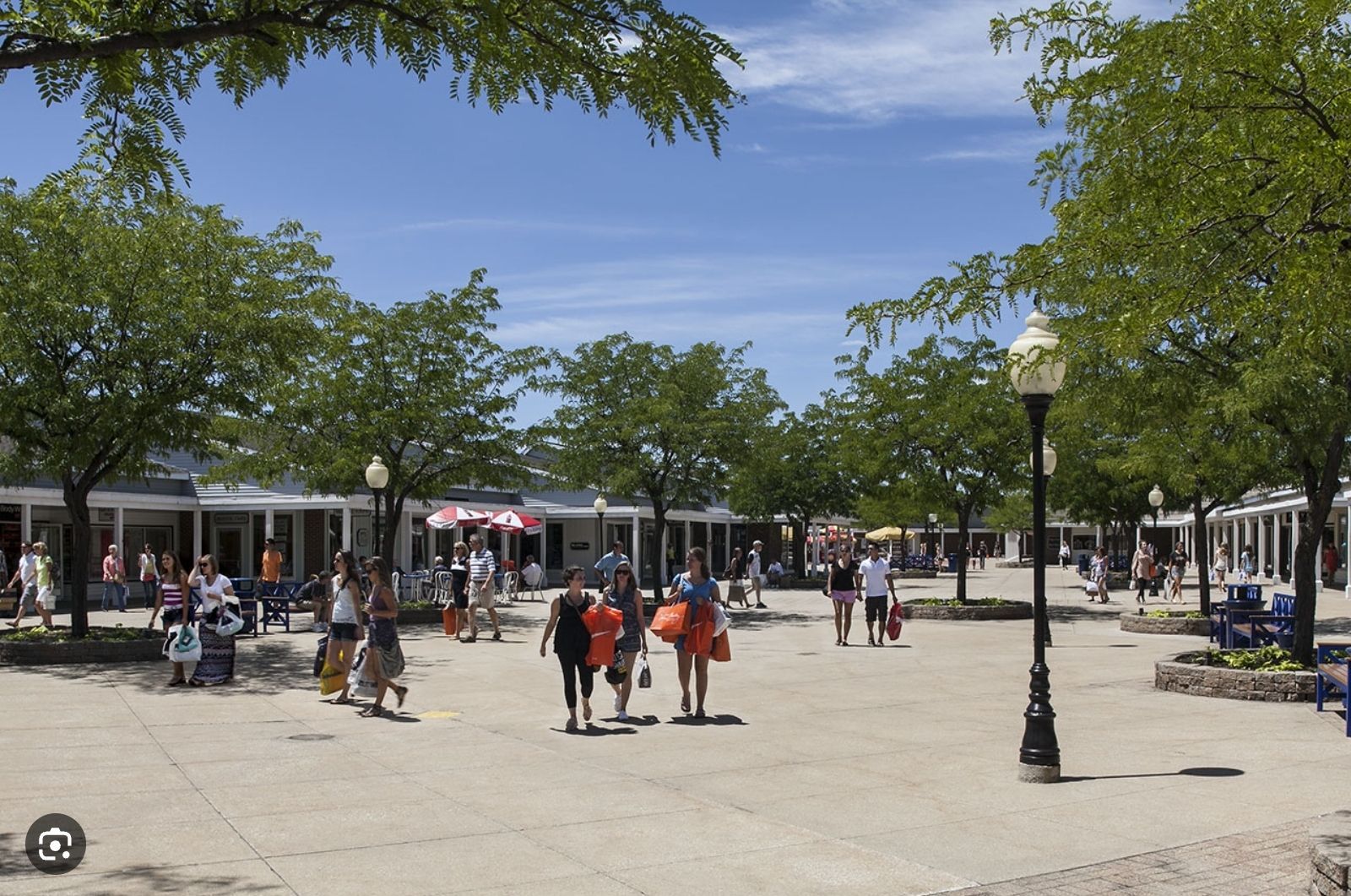 outdoor-outlet-mall