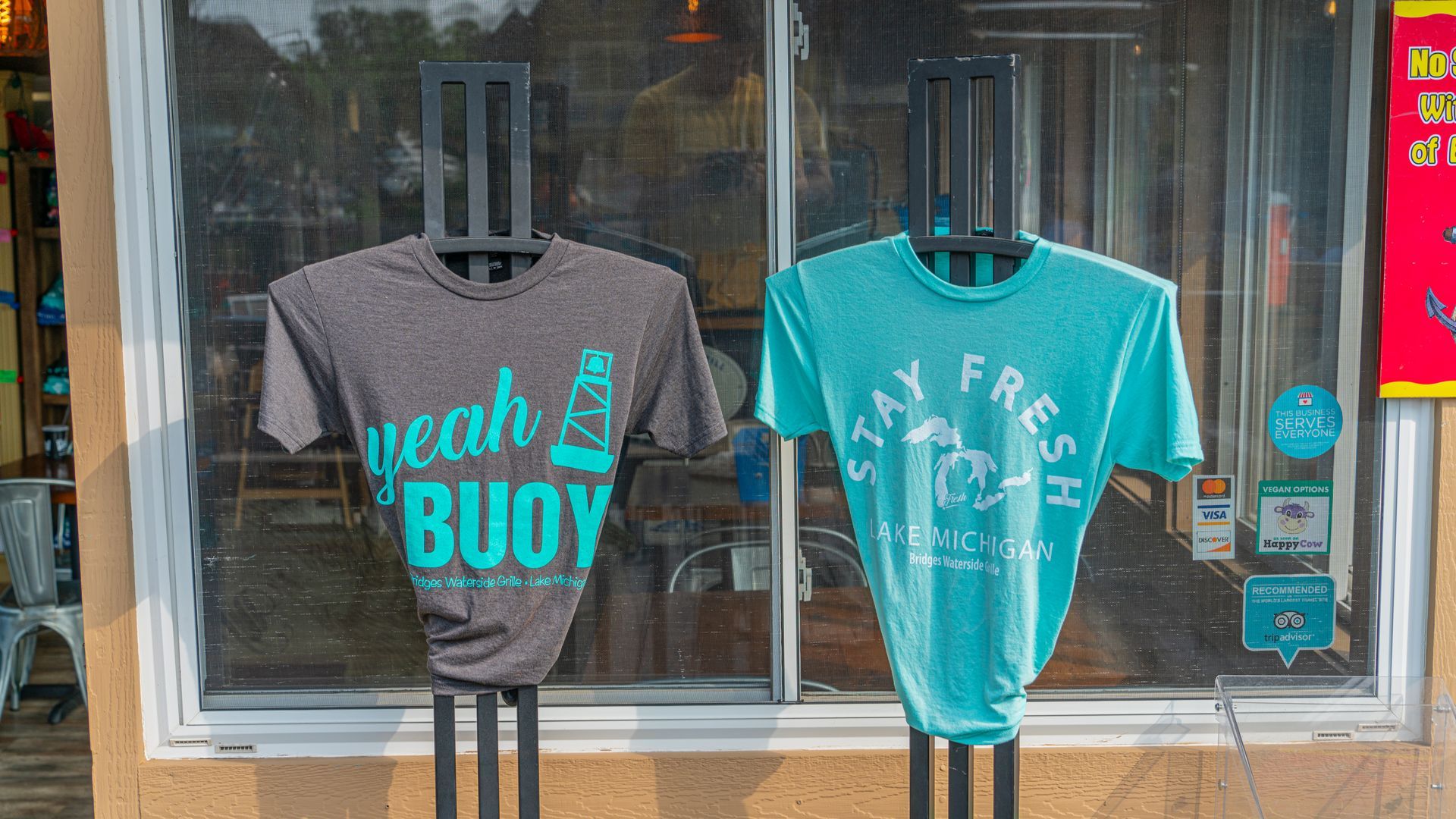 merchandise-tshirts