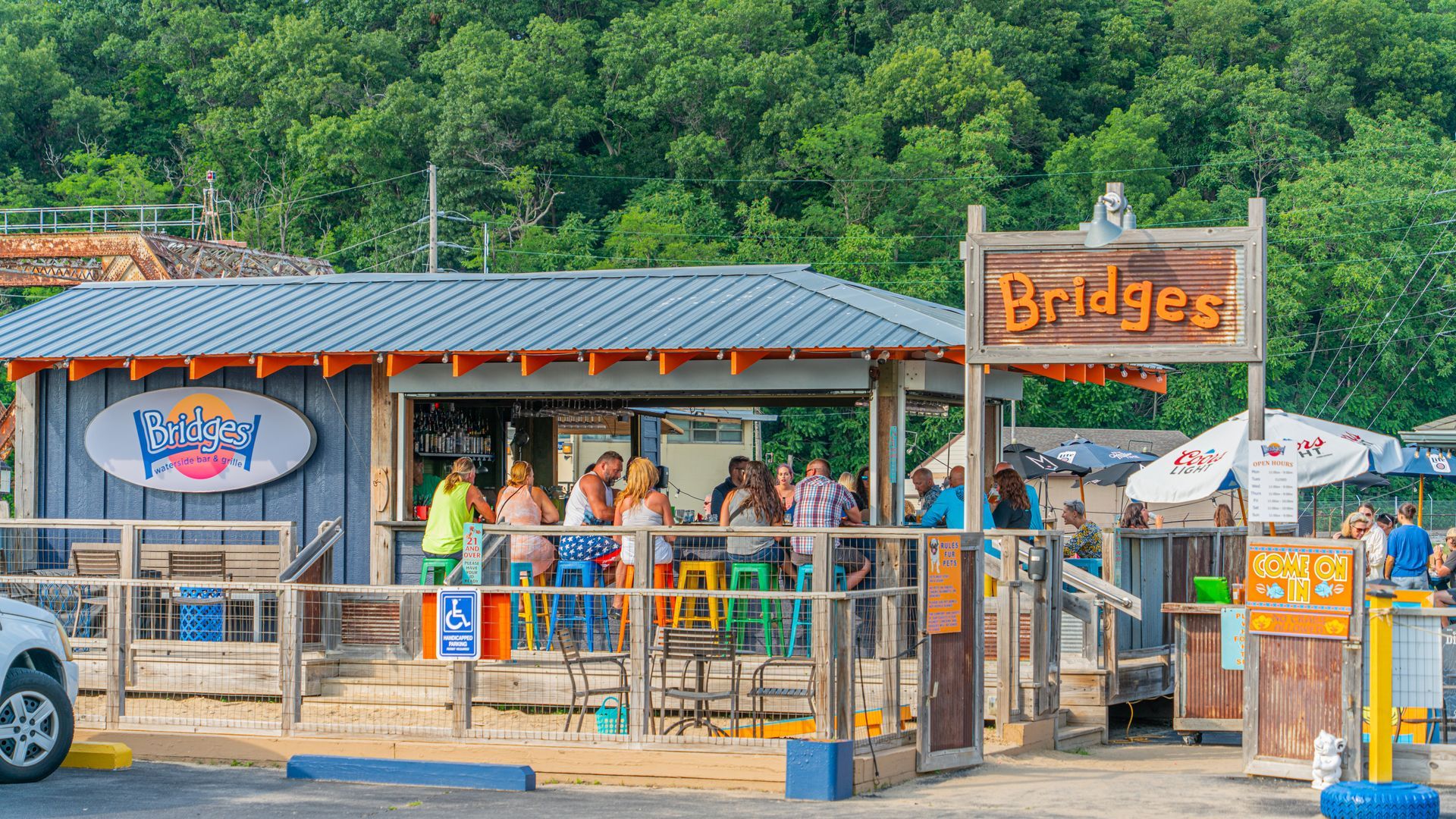 waterside-grill