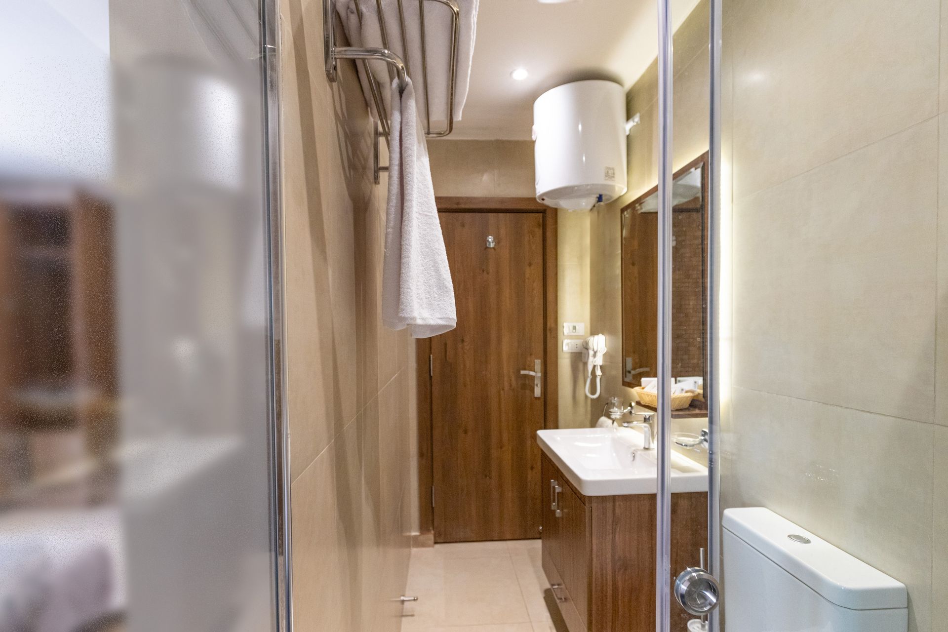 Luxurious room - pyramid view