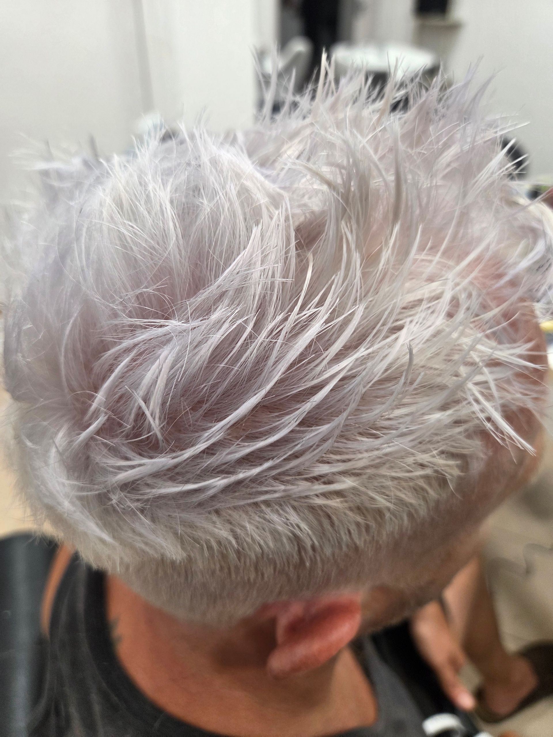 Decolorazione capelli