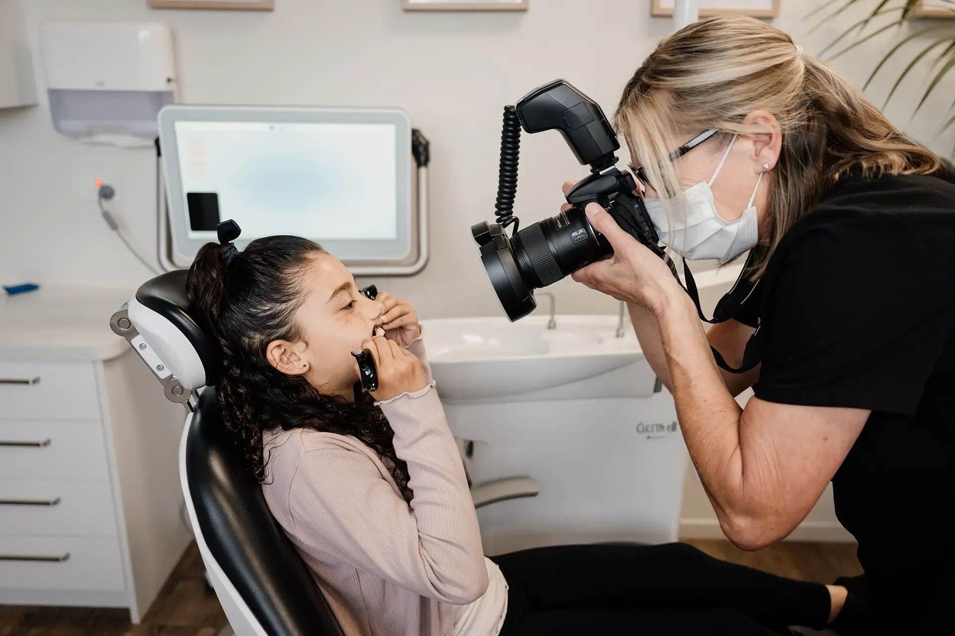 At Olliver Orthodontics our aim is to provide up-to-date orthodontic services, exceptional patient care and results.