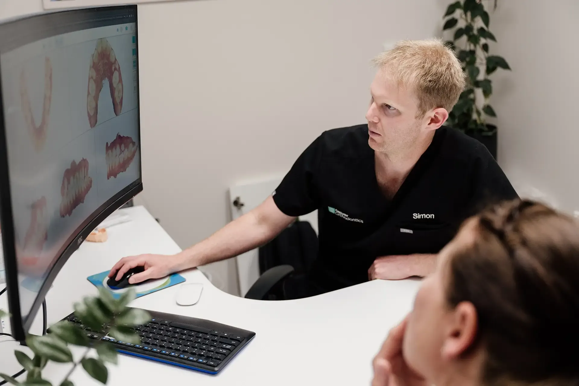 At Olliver Orthodontics our aim is to provide up-to-date orthodontic services, exceptional patient care and results.