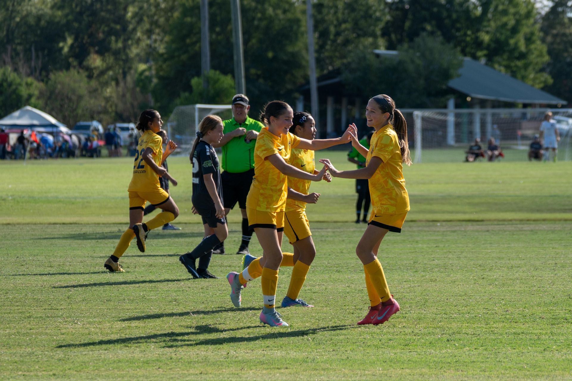 Olé FC Academy players on the field