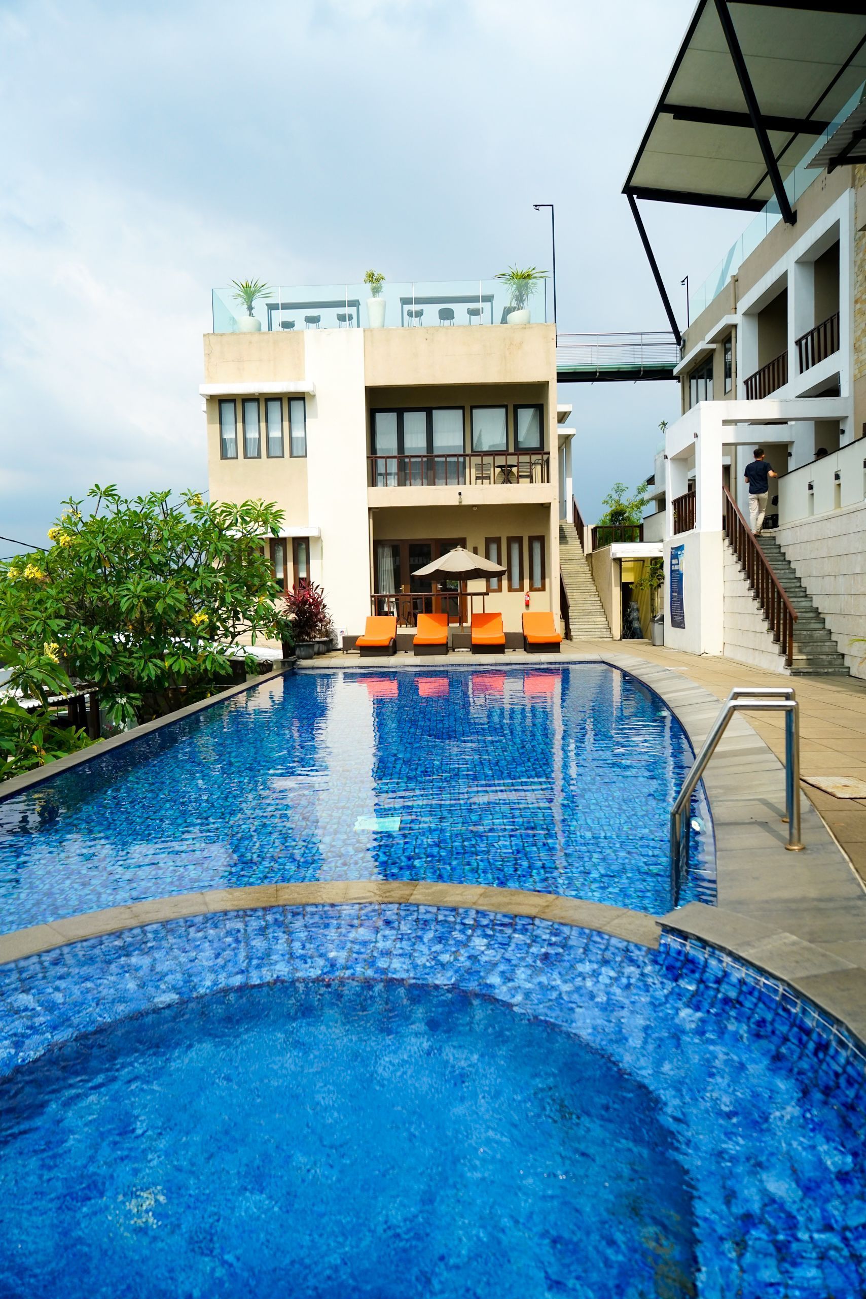 Hotel with pool and hot tub