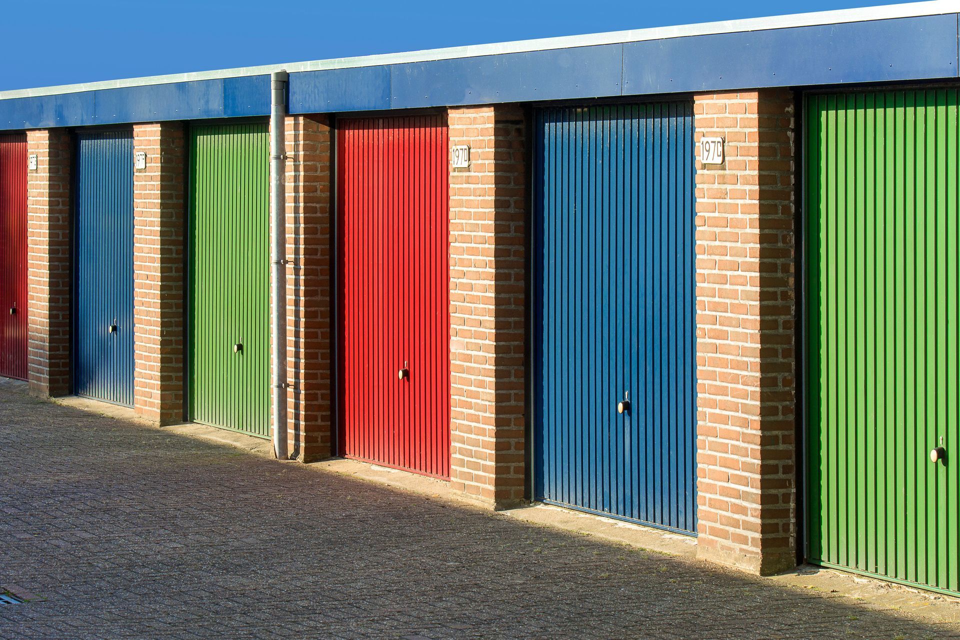 Mini door storage