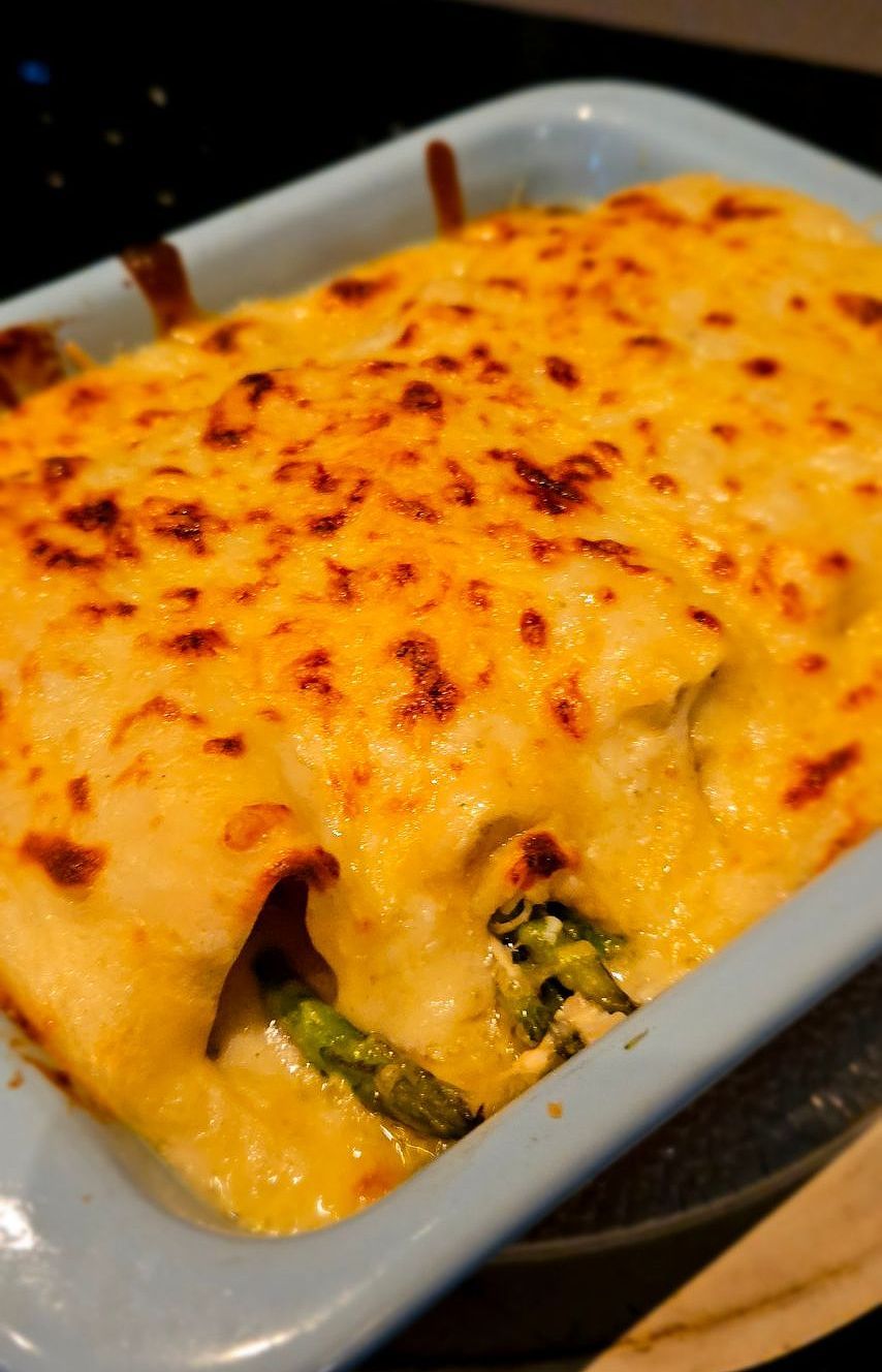 Groene aspergescannelloni met parmaham en tallegio