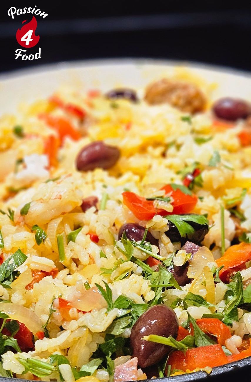 Arroz con chorizo ​​y gambas