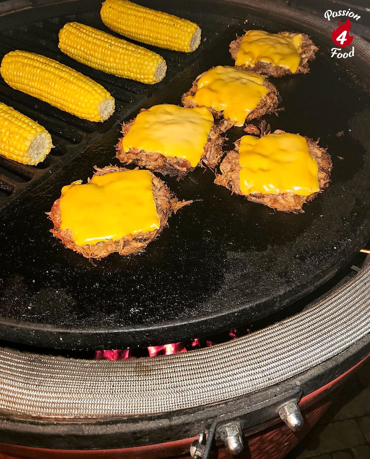 Pulled Pork Burgers op de plancha Pulled Pork Burgers op de plancha