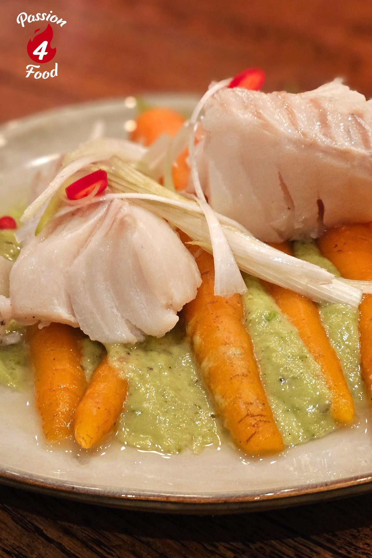 Gestoomde Bospeen en Kabeljauw met Avocadaise Sauce Gestoomde Bospeen en Kabeljauw met Avocadaise Sauce