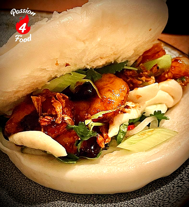 Bao Buns met Garnalen in Hoisinsaus Bao Buns met Garnalen in Hoisinsaus