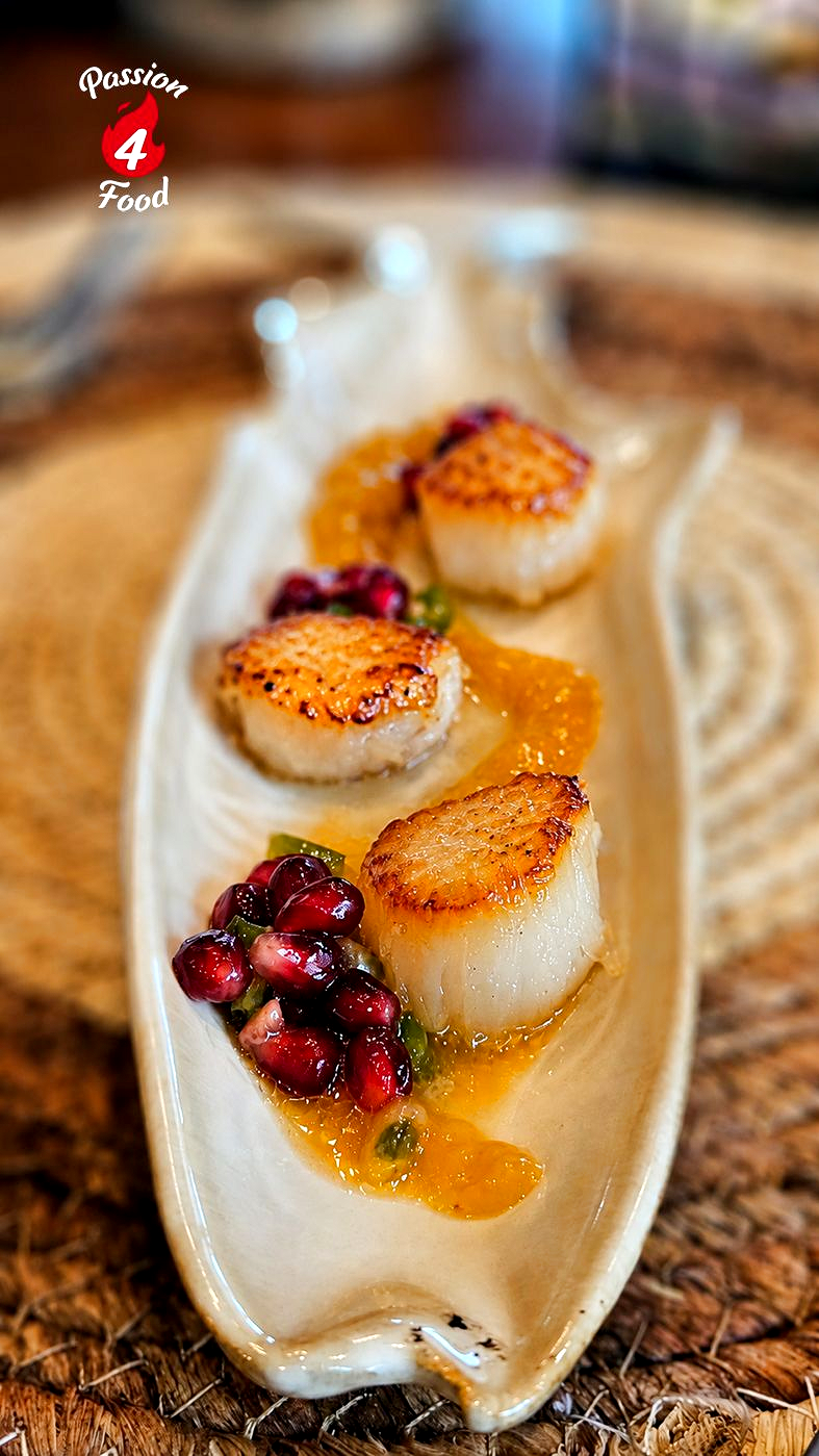 Coquilles met jalapeño-, granaatappel- en passievruchtvinaigrette