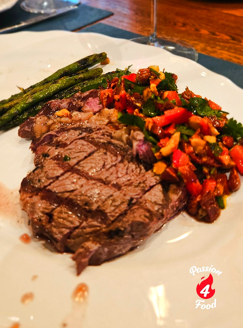 Gegrillde Ribeye met Grove Salsa Romesco