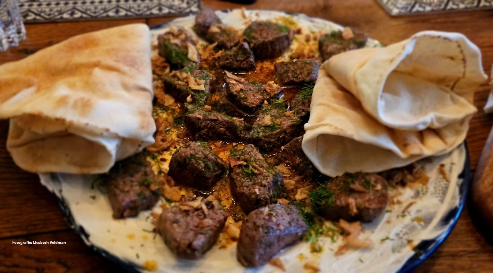 Gemarineerde biefstuk met labneh