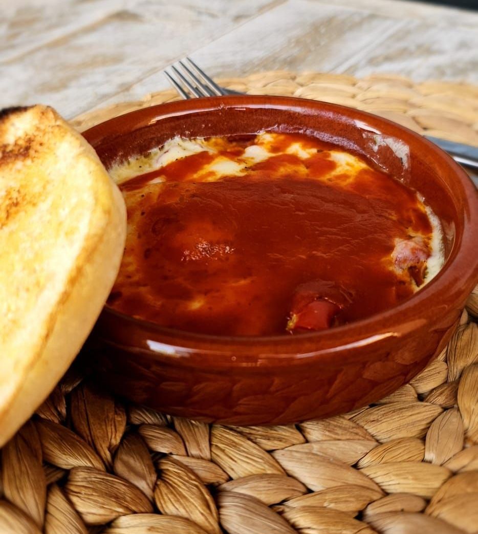 Provolone met tomatensaus