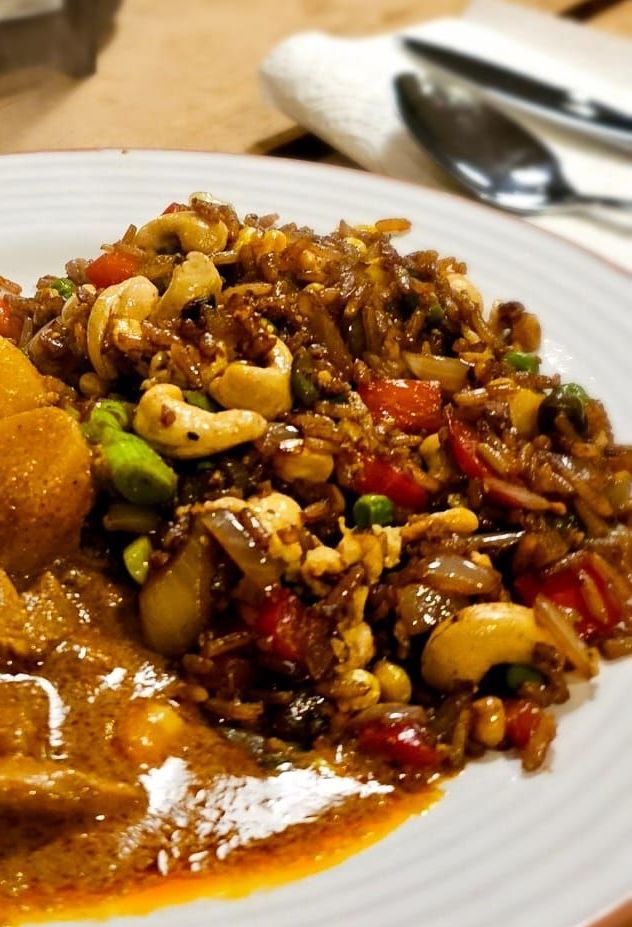 Gebakken Thaise vegetarische Rijst