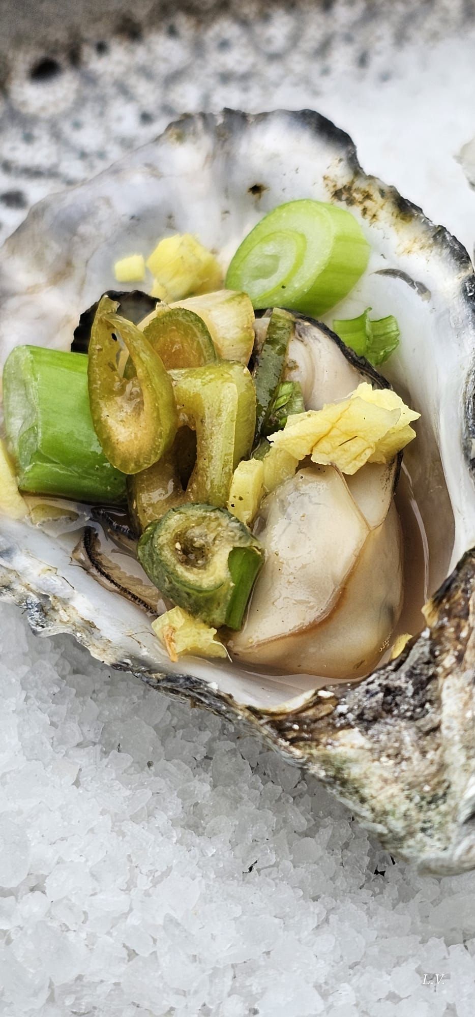 Oesters met Ponzudressing van de BBQ