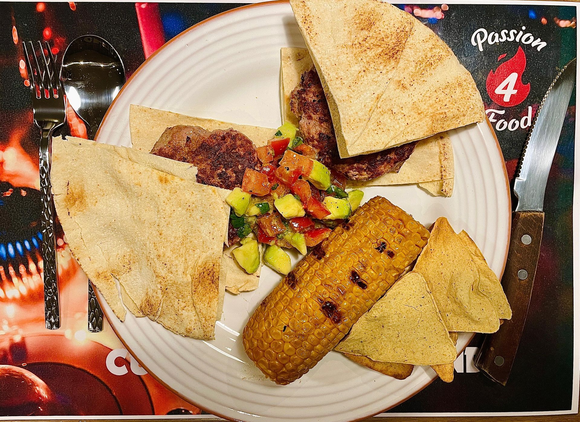 Kalfsburger met Avocadosalsa