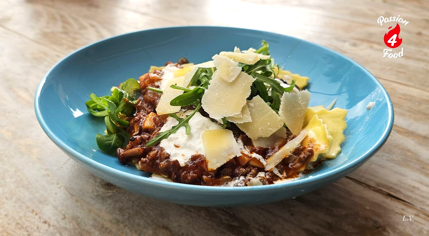 Ravioli-Bolognese-met-Paddenstoelen