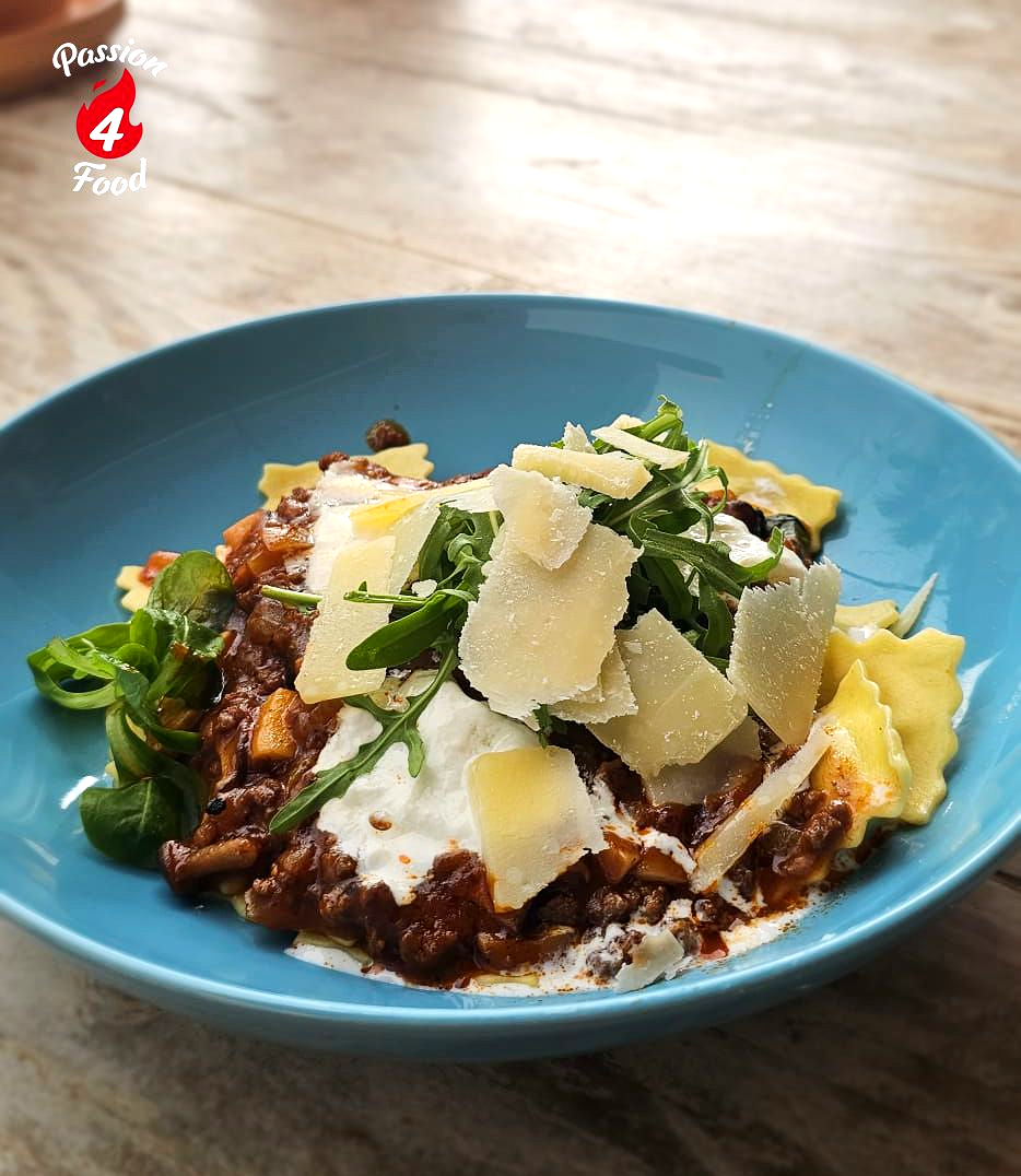 Ravioli-Bolognese-met-Paddenstoelen