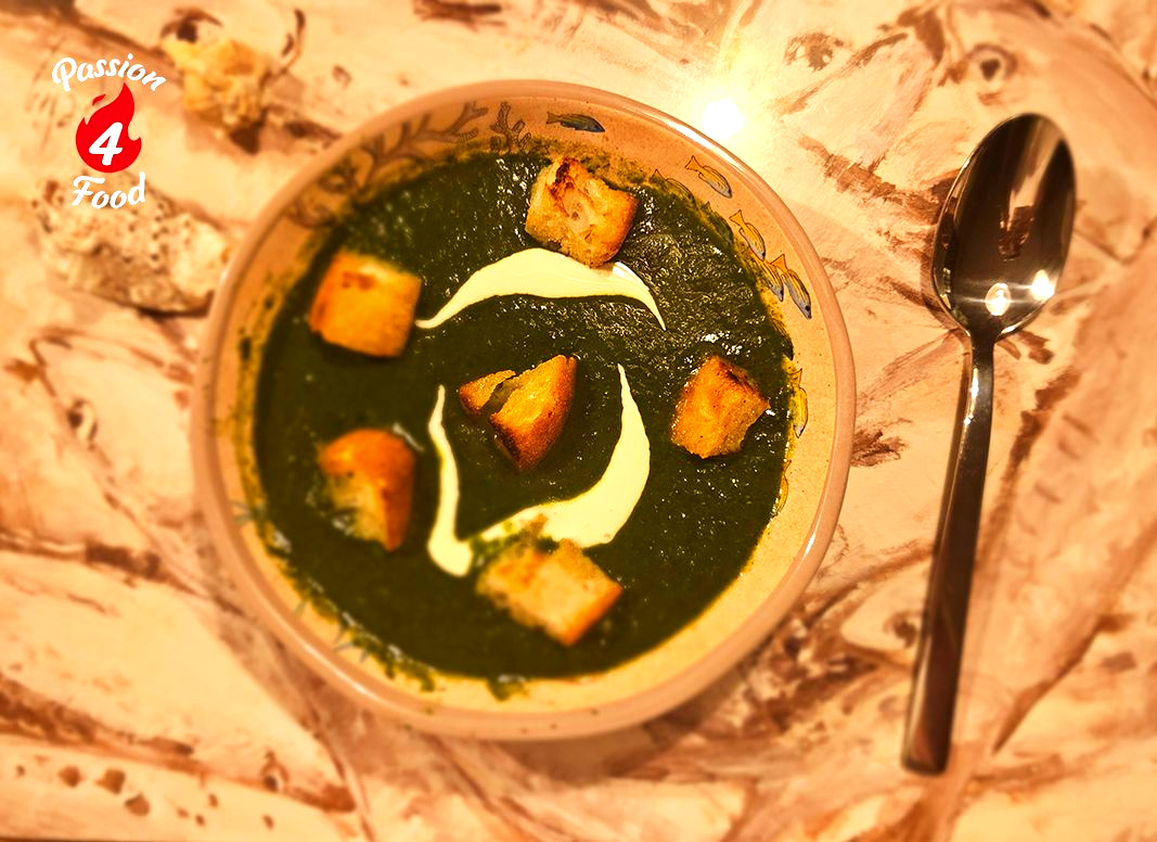 Wilde-Spinaziesoep met croutons Wilde-Spinaziesoep met croutons