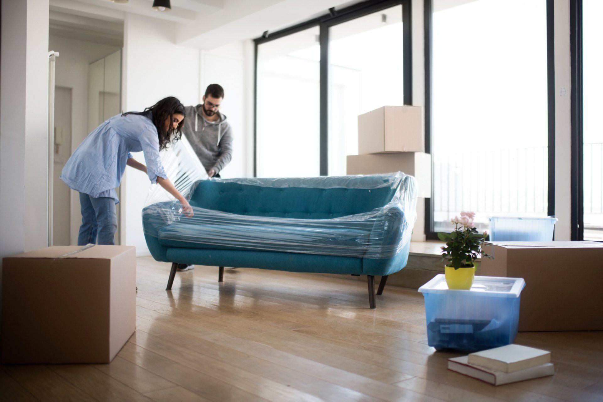 Sofa — Spring, TX — Advanced Apartment Movers Sofa — Spring, TX — Advanced Apartment Movers
