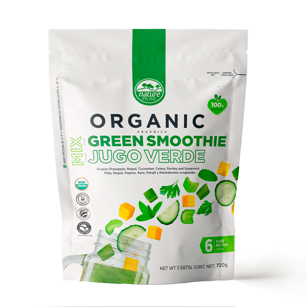 Una bolsa de mezcla orgánica para batido verde jugo verde.