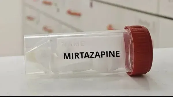 Does mirtazapine cause hair loss?