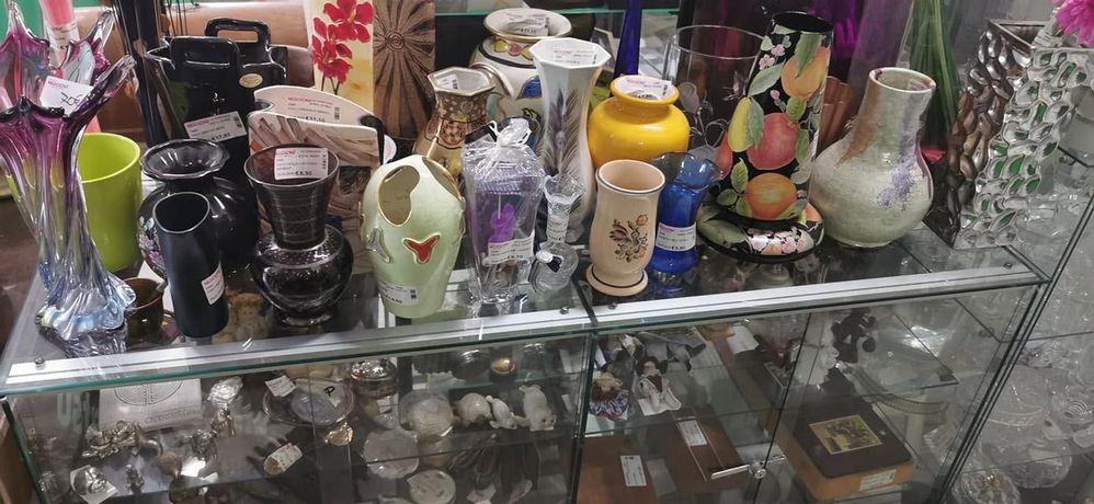 Ceramiche e vetri vintage