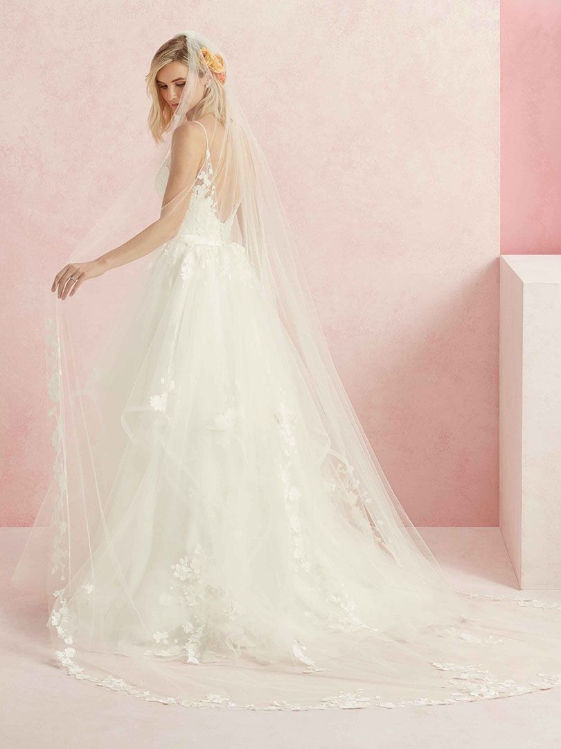 V1912LB Heirloom Lace Cathedral Veil