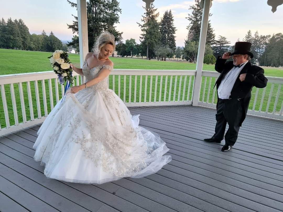 Find your dream wedding dress bridal gown at beyond le veils. Portland, Vancouver best bridal store
