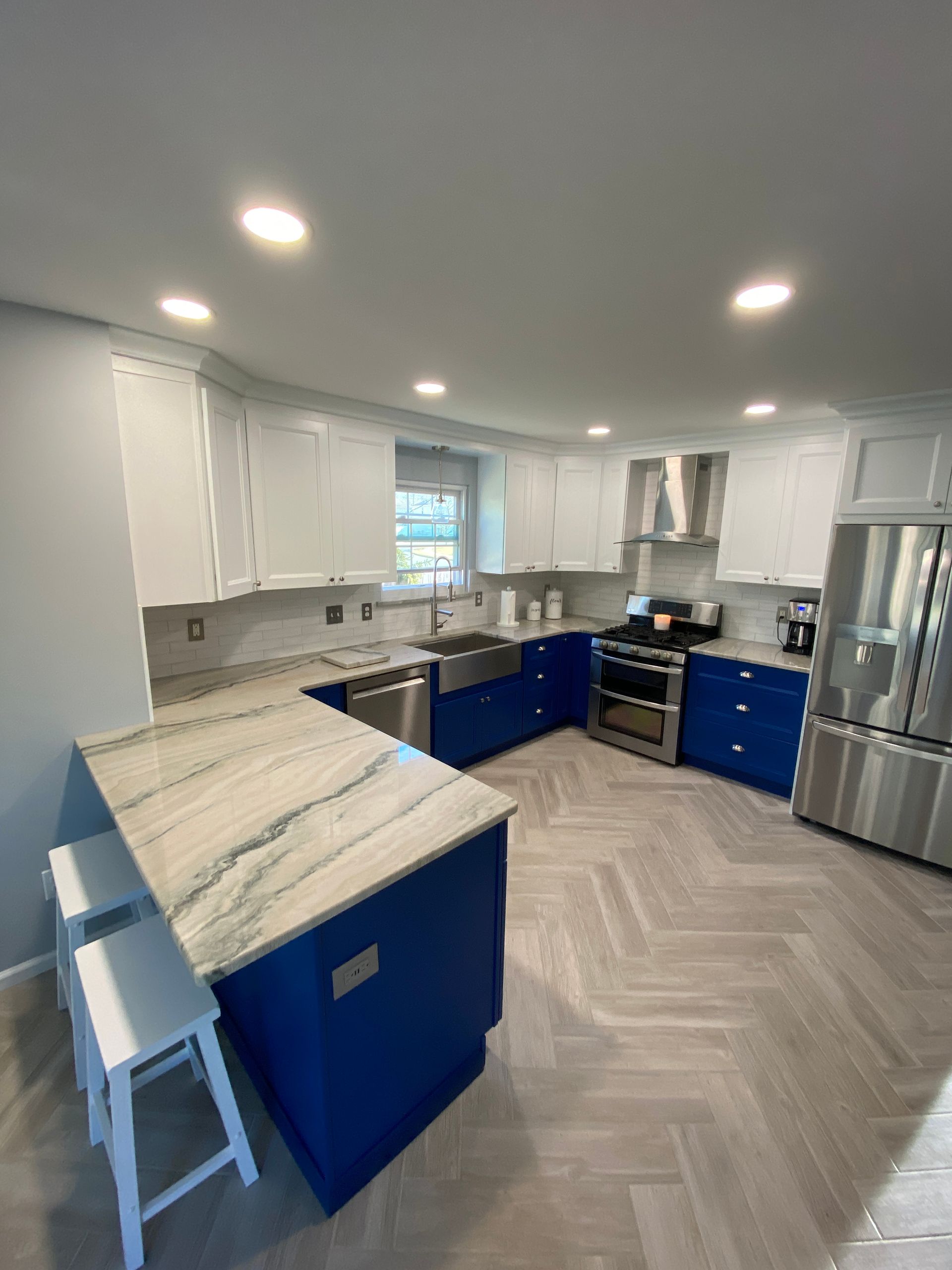 blue kitchen accent