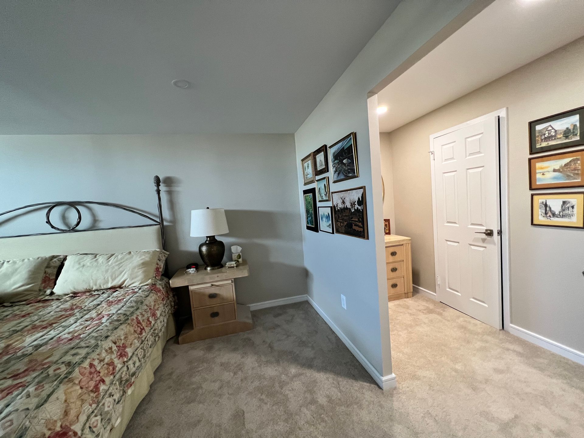 wood floor bed room