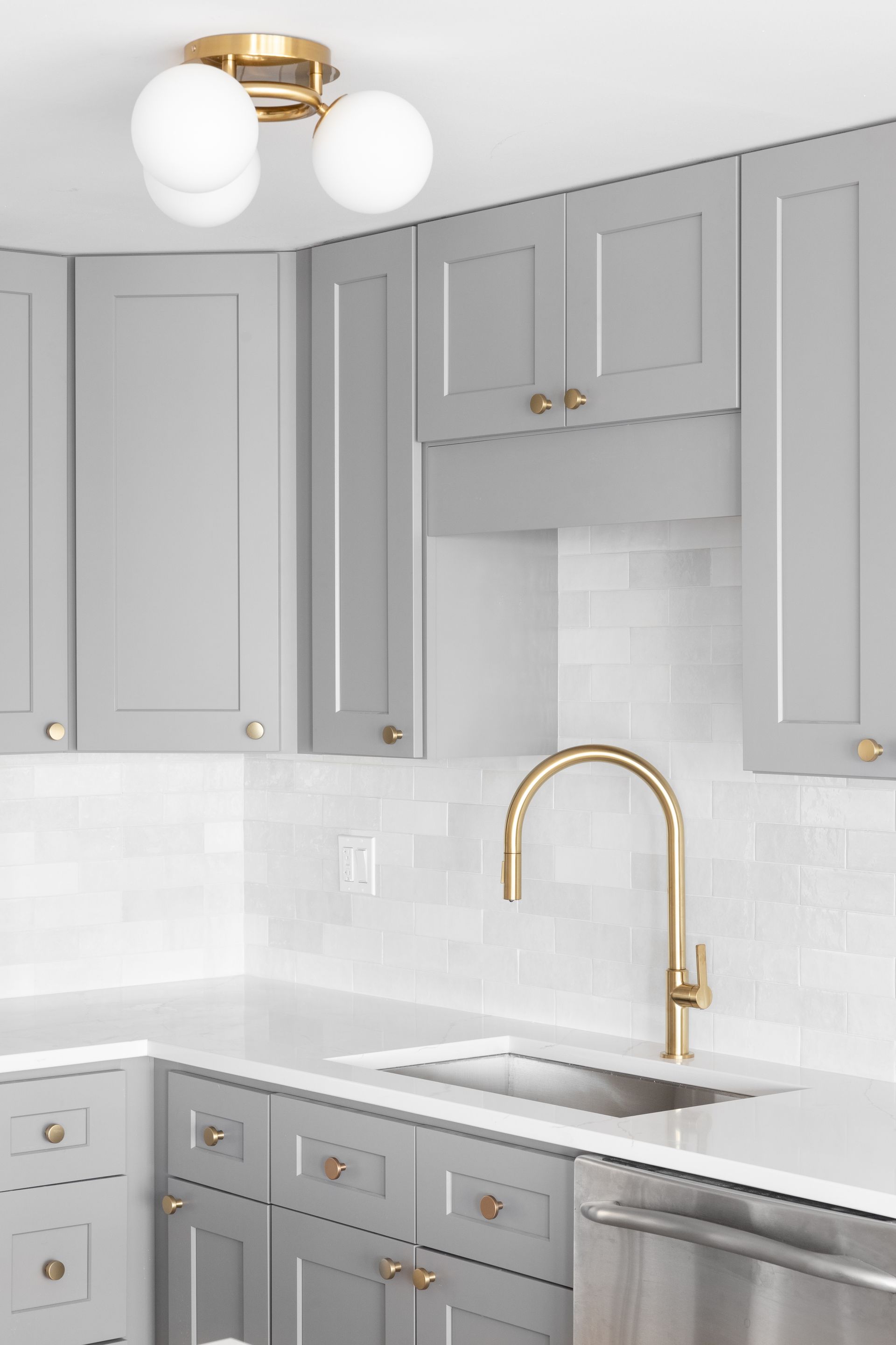 kitchen cabinet