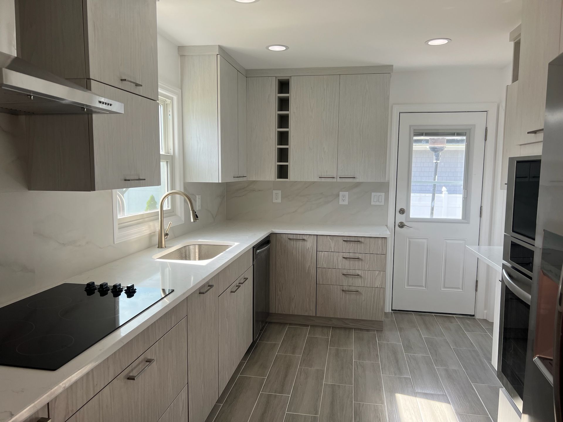 Contemporary Kitchen Remodel by 1 MLS Consultants, Inc. project photo