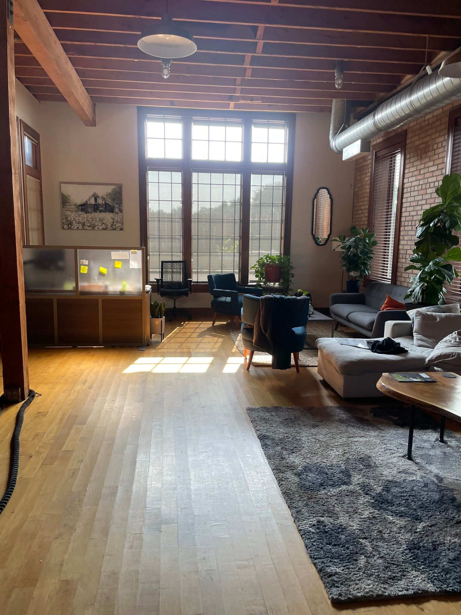 Interior, 2104 4th Ave S