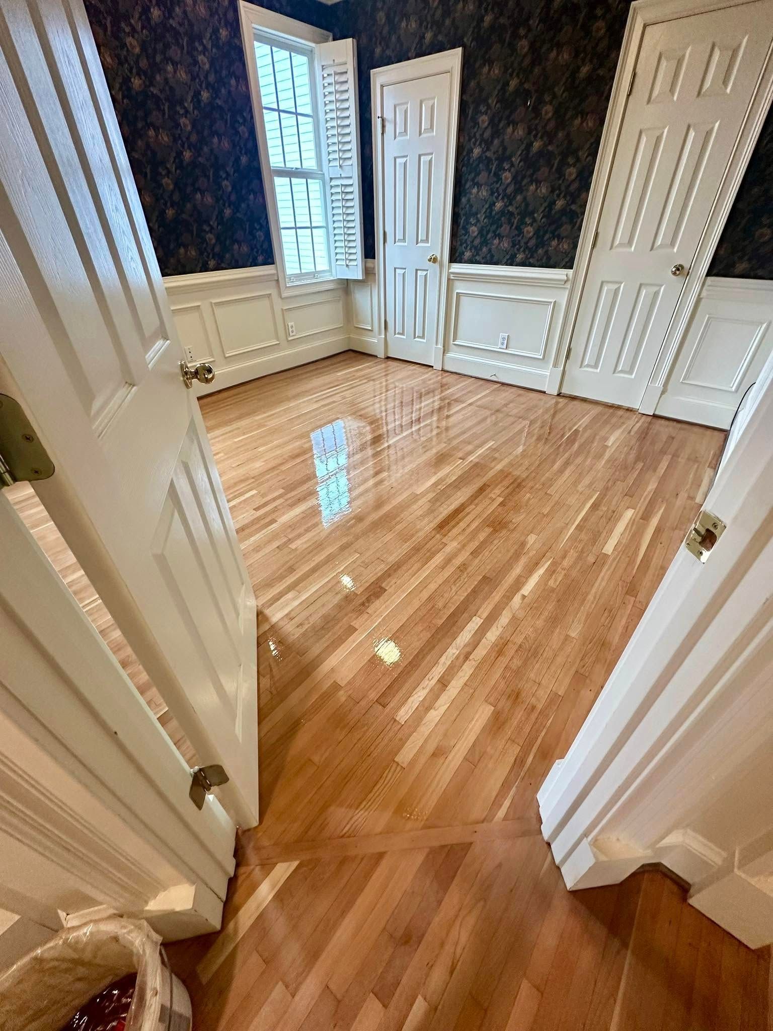 A hardwood floor refinishing service in Pinehurst, NC with Southern Premiere Hardwood Floor Co