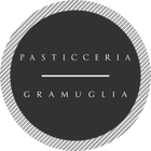 Logo della Pasticceria Gramuglia in grigio e bianco con bordo a strisce circolari e testo centrato