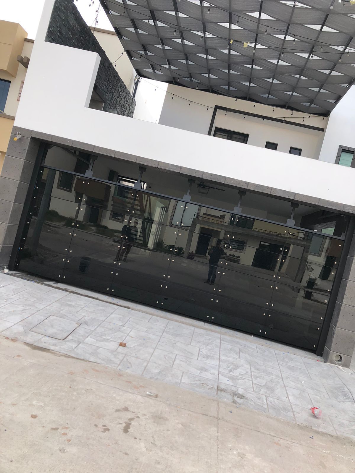 ALUMINIOS, VIDRIOS Y ESPEJOS IRAZOQUIS