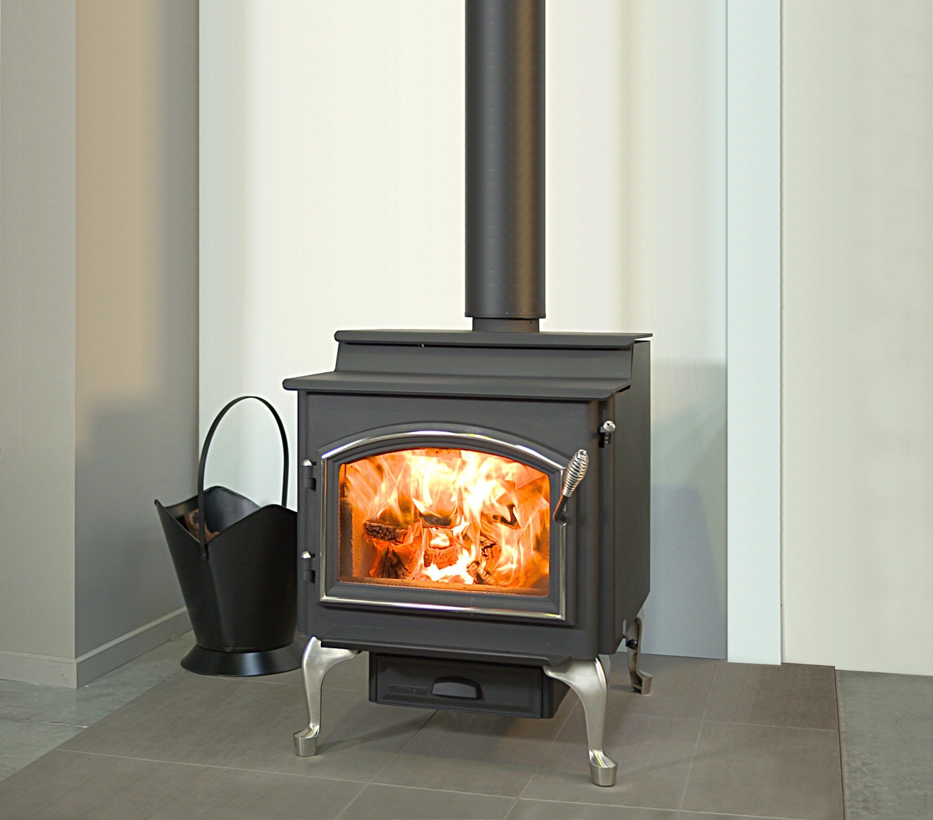 Rustic woodfireplace
