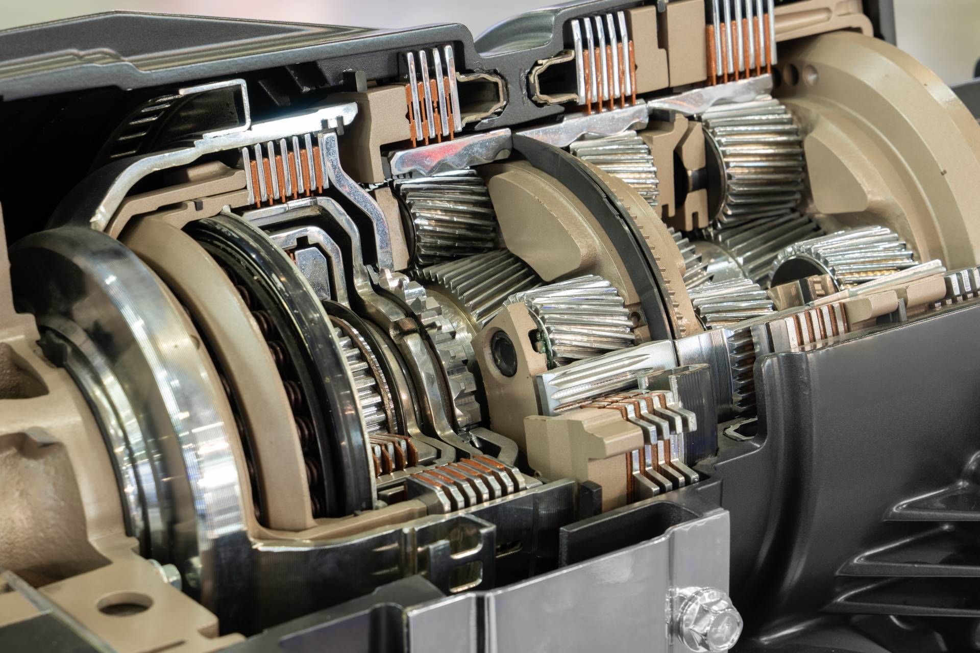 Automatic dual clutch transmission in section near Cincinnati, OH