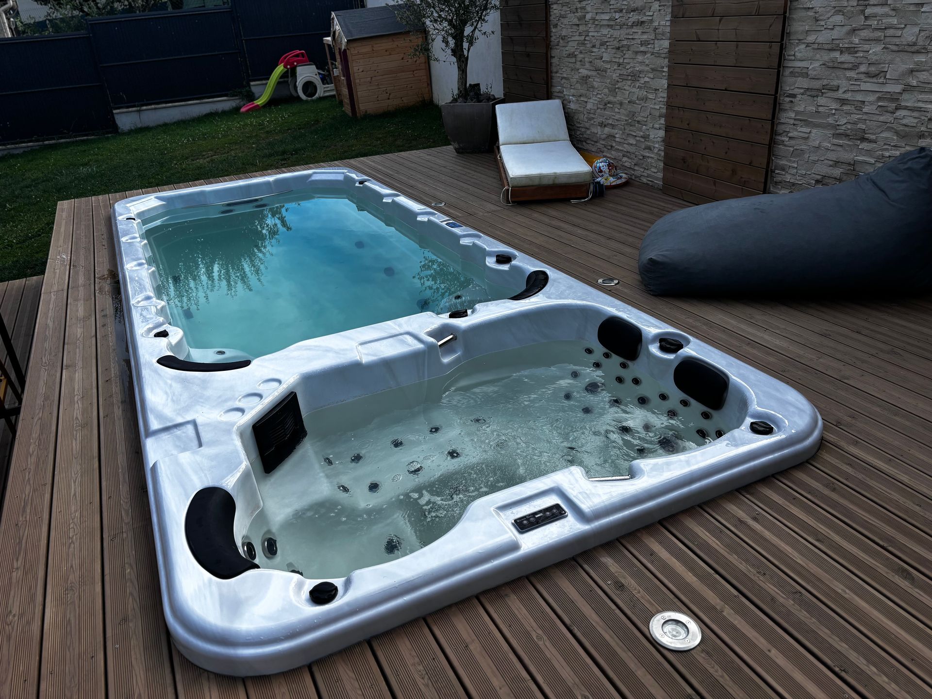 Spa de nage bi-zone