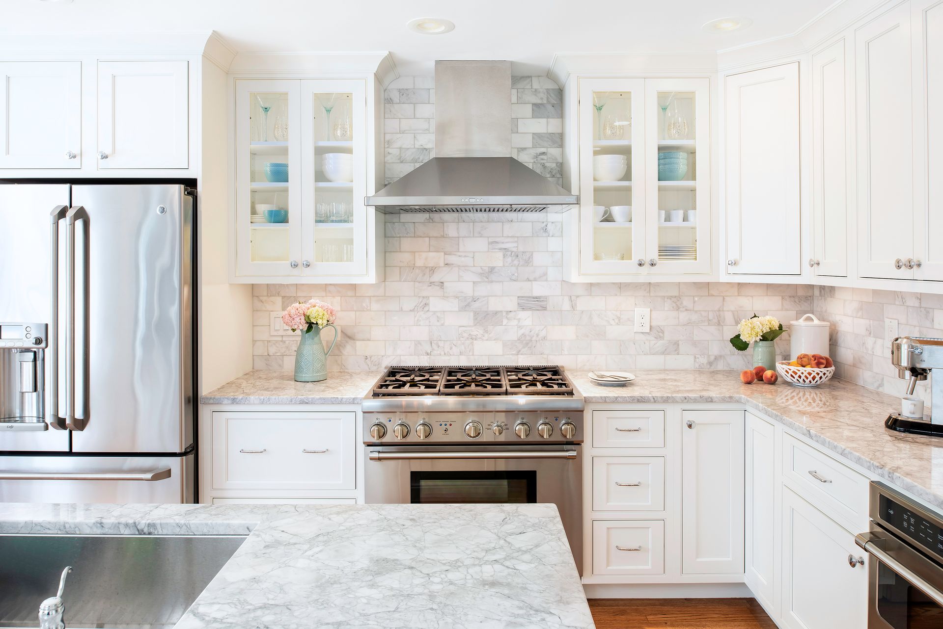 White Oak vs. Maple Cabinets: Which Wood Is Best?